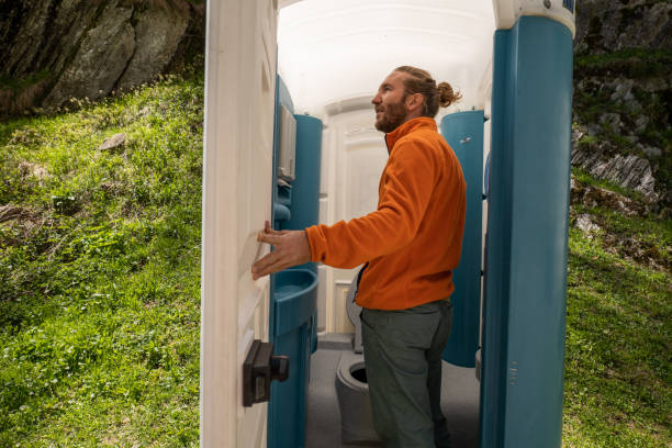 Portable Toilet Options We Offer in Whiskey Creek, FL